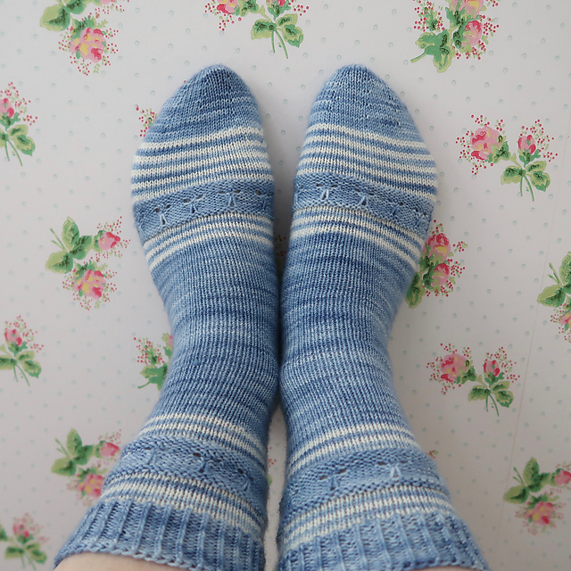 Sweet Bee Socks