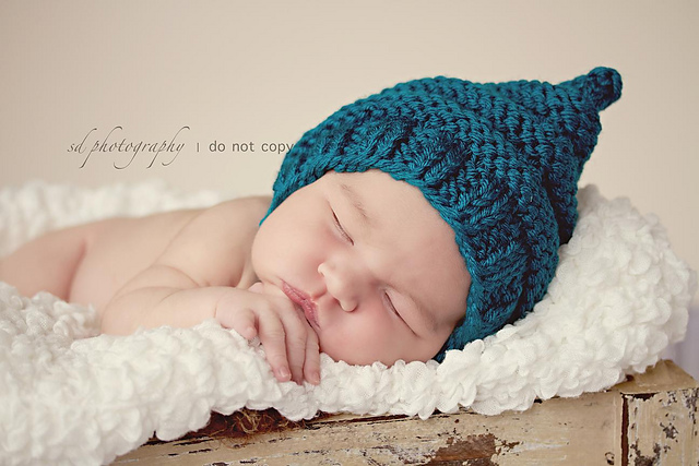 Purly Ridged Pixie Hat with Chinstrap