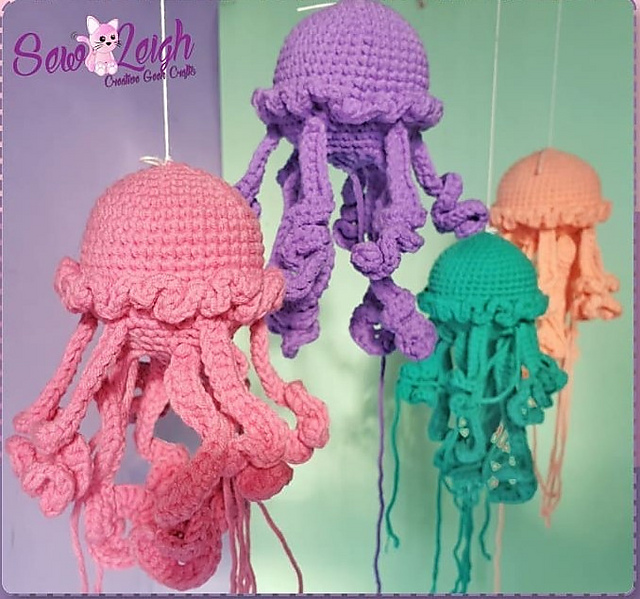 No Sew Jellyfish Amigurumi