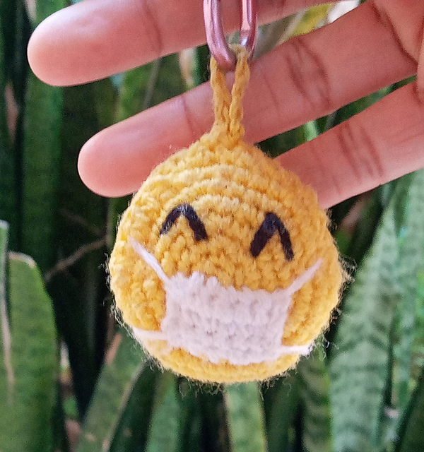 Mask Smiley Keyring Charm