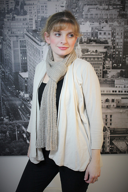 LariAaaht Scarf