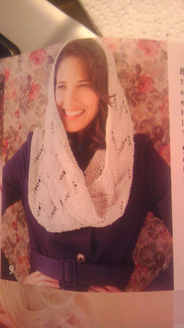 #09 White Nights Lace snood