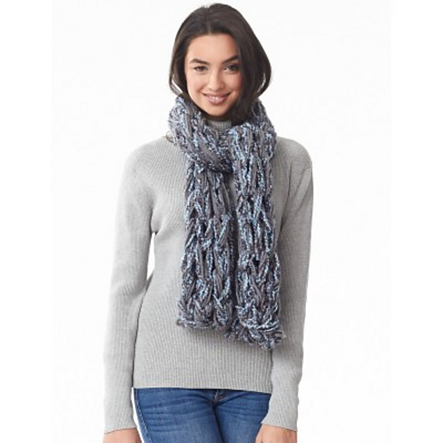 Arm Knit Swift Scarf