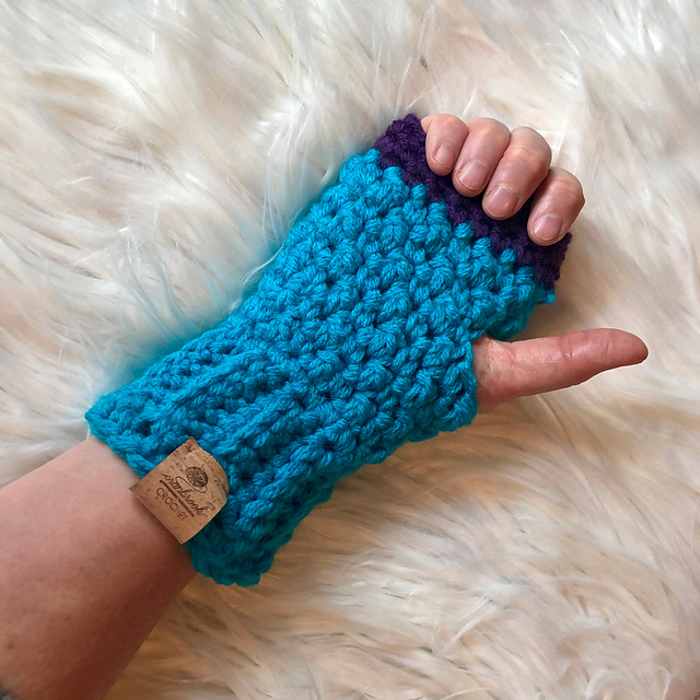 The Best Fingerless Mittens - Main Image