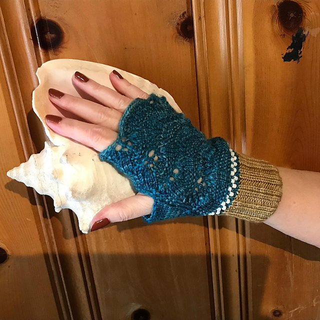 Sea and Sand Mitts