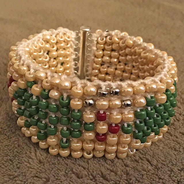 Holly Bracelet