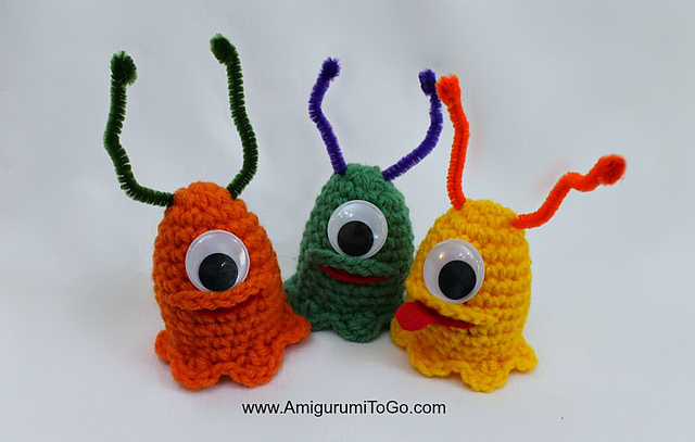 Alien Slug Egg Cozy