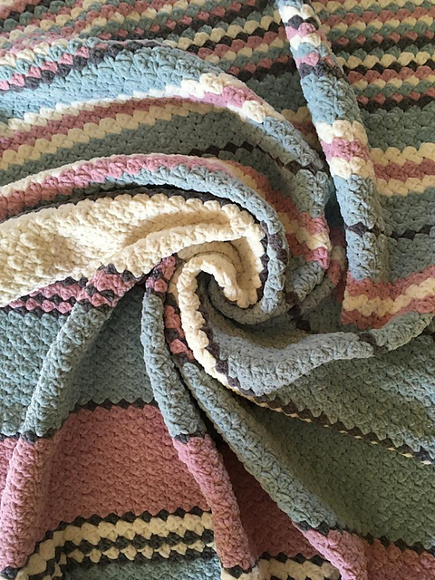 Creamy Glacier Blanket