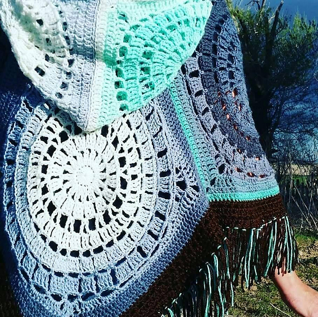 Ravelry: SRD BoHo Poncho pattern by Shawna Robirds