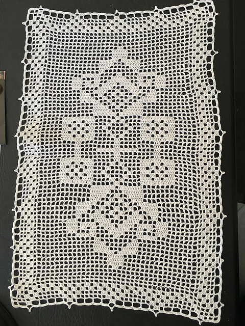 Ravelry: Rectangular Cloth pattern by Les Editions de Saxe