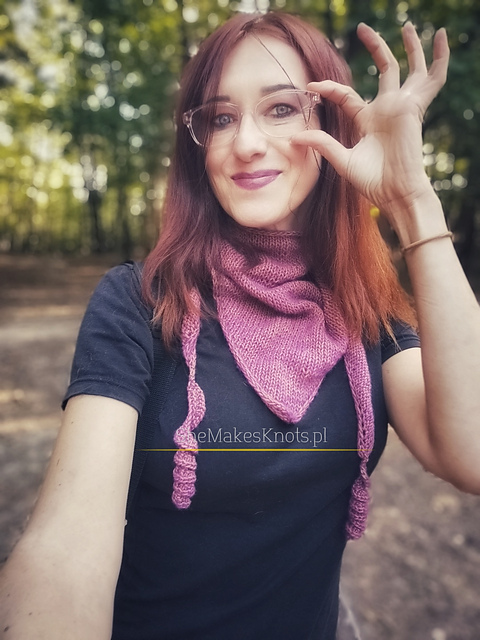 Moonberry Shawlette