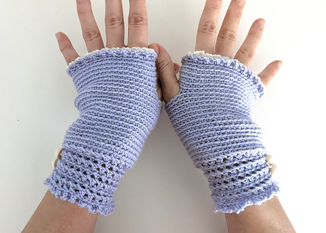Periwinkle Fingerless Mitts