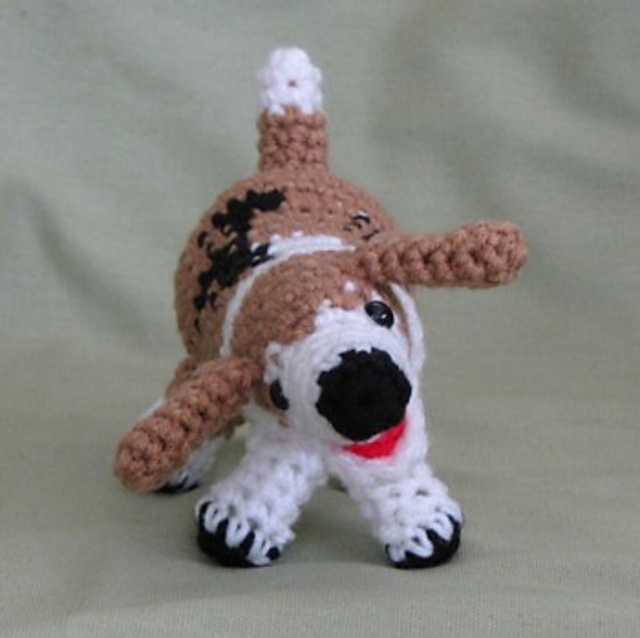Cherry the Beagle Amigurumi