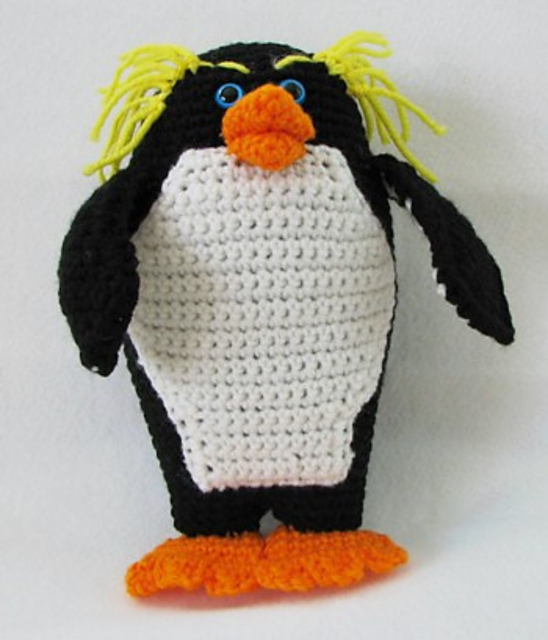Macaroni the Penguin Amigurumi