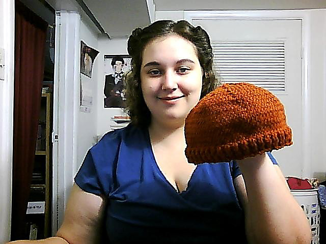 Simple hat with ribbed edge