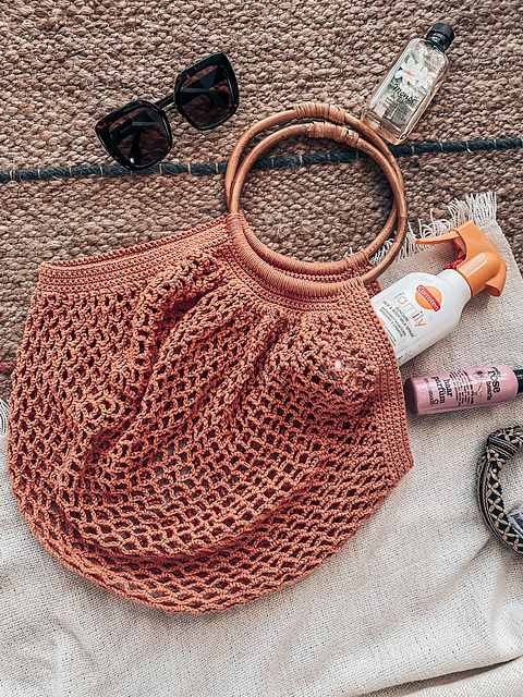 Ravelry: Caribbean Beach Bag pattern by Shimo Hassan
