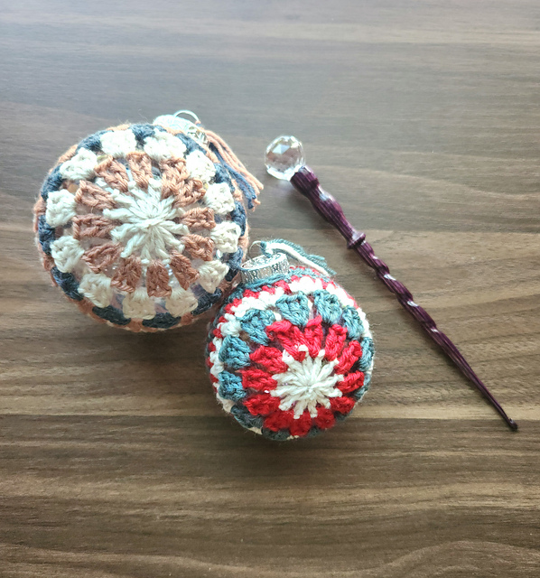 Merry and Bright Granny Style Holiday Bauble