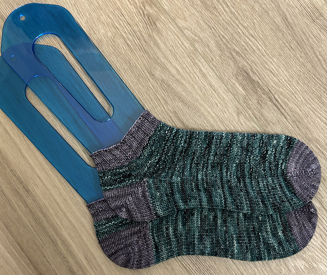 Checkered Ankle Socks