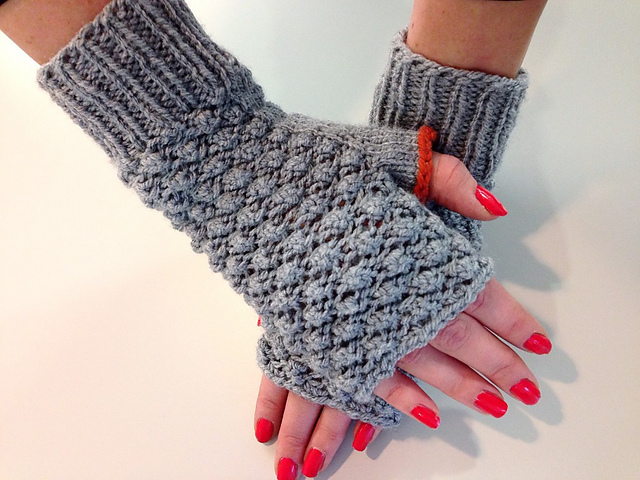 Raspberry Stitch Mittens with Contrast Thumb