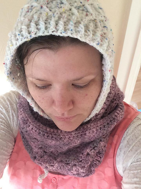 Diamond Stitch Hood