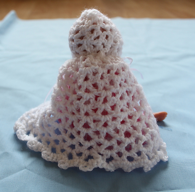 Lacy Hooded Cape for Dolls