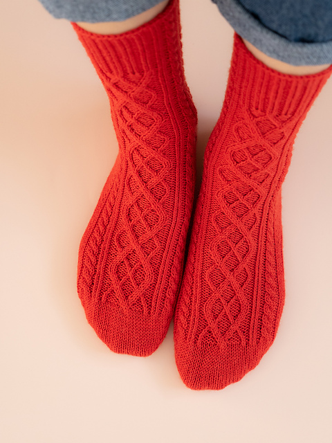 MEG KNITTING さんのウール手編み靴下 細かなオーダーも 「Meg KNITTING」の手編み靴下 | 暮らしと