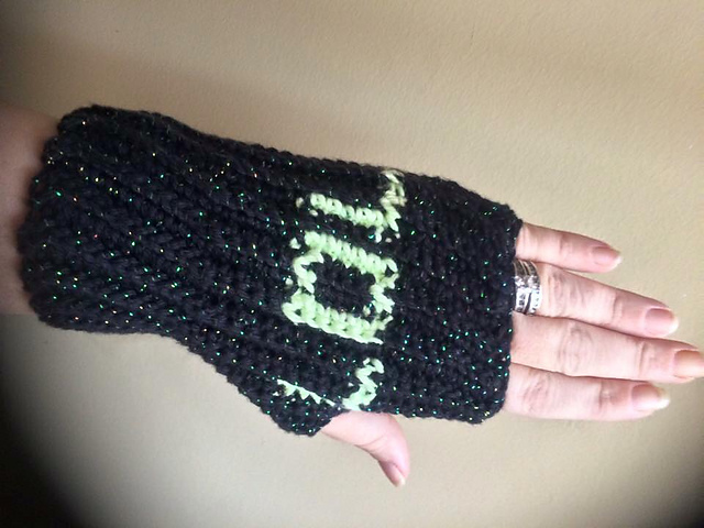 Graphed Basic Fingerless Gloves
