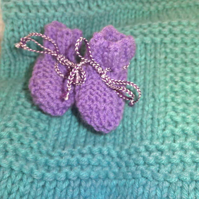 Susan's Seamless Baby Booties