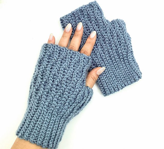 Willow Wave Fingerless Gloves