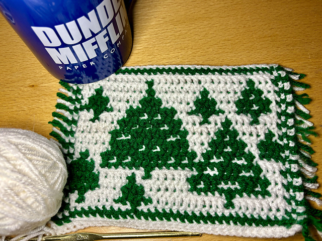 Snowy Pine Winter Mug Rug