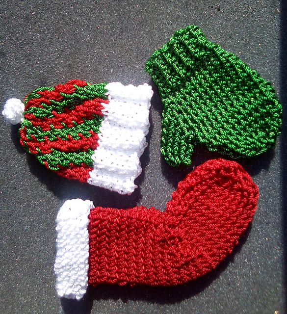 Easy Holiday Ornaments
