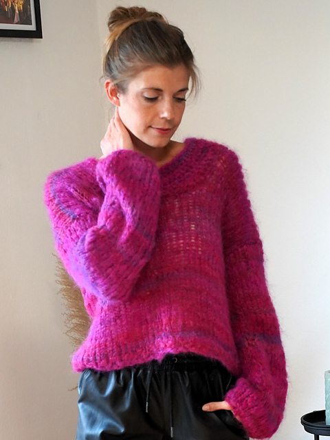 VERTINA Sweater