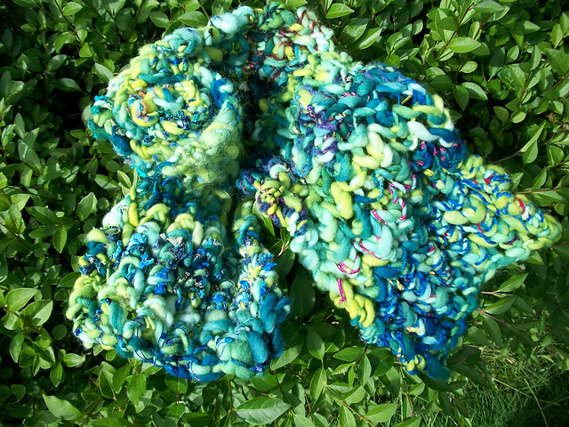 Honeycomb scarf