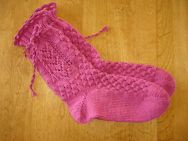 Vandyke Lace Socks
