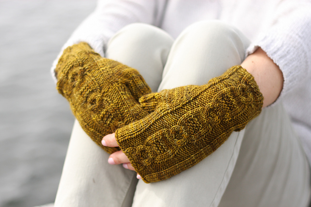 Full Fathom Mitts