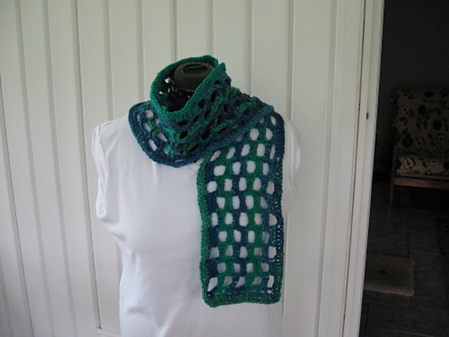 Leap Frog Scarf
