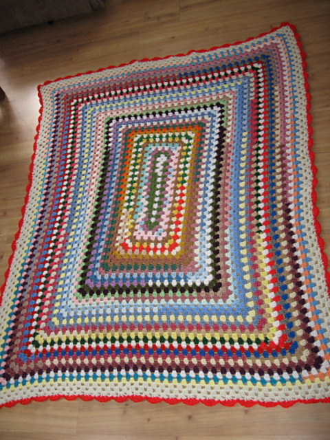 Magic Ball Spiral Granny Afghan
