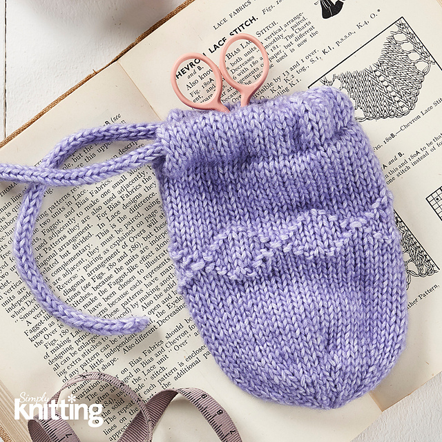 Ravelry: Pretty Pocket pattern by Becca Parker