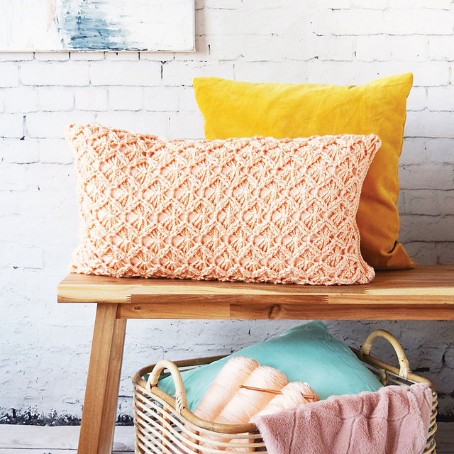 Macramé-style Cushion