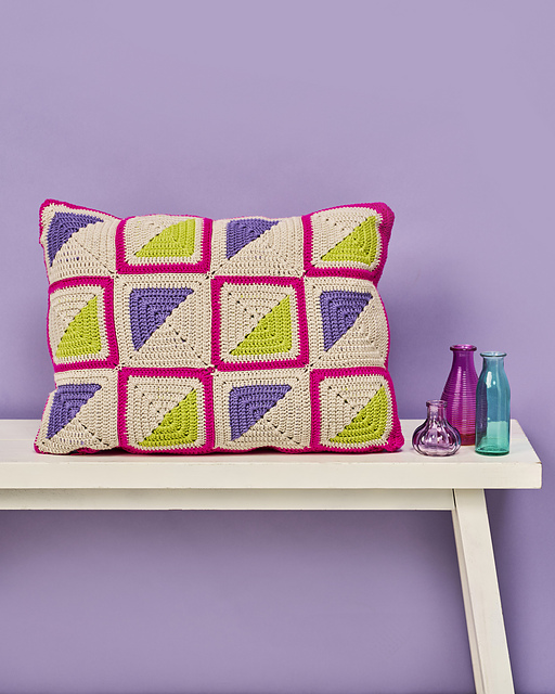 Bold block pillow