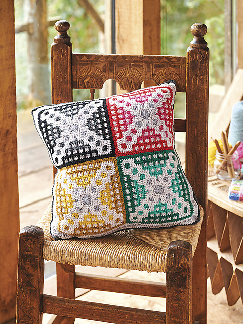 Mosaic Crochet Collection: Four-X Cushion
