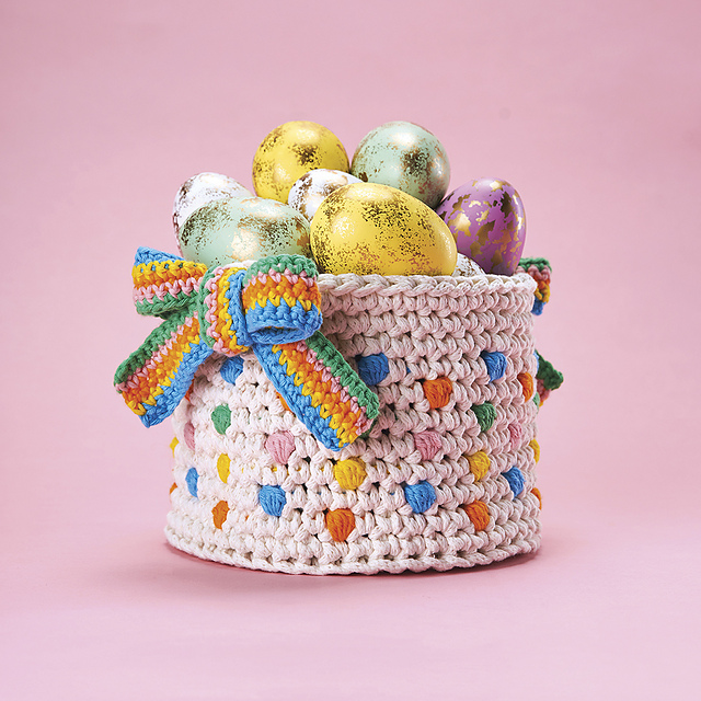Bobbled and Bows Basket