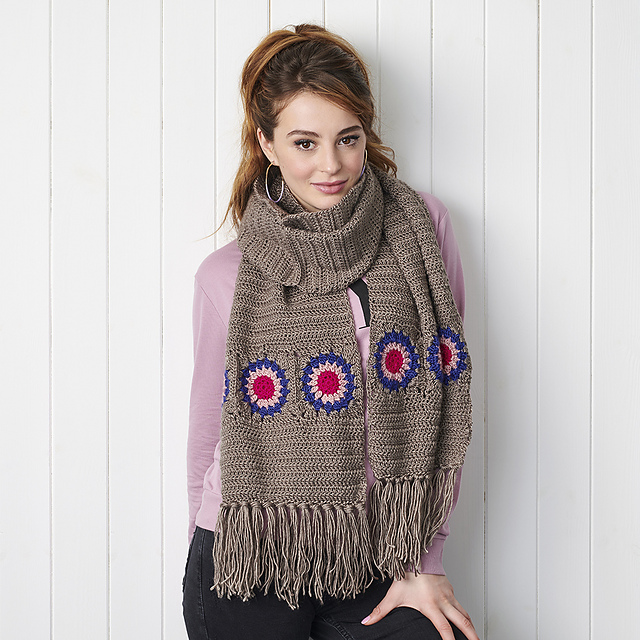 Circle Motif Scarf