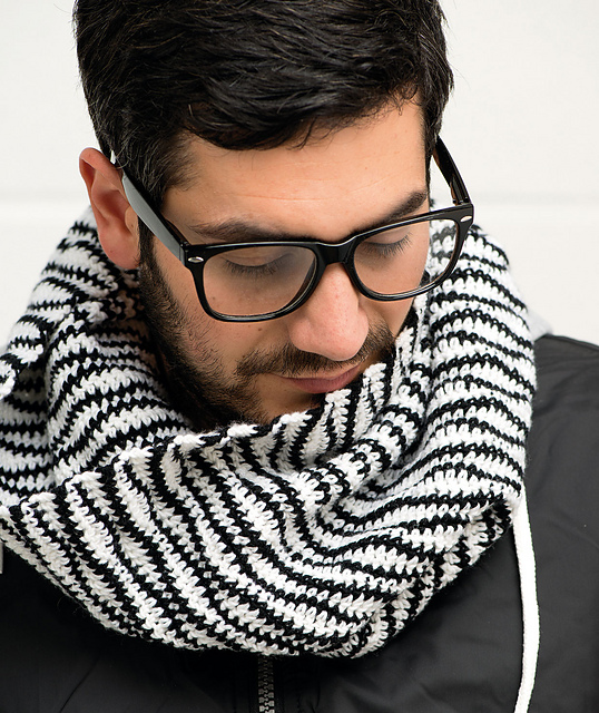 Monochrome Cowl