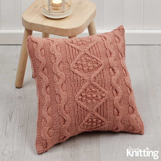 Zigzag & Twist Cushion