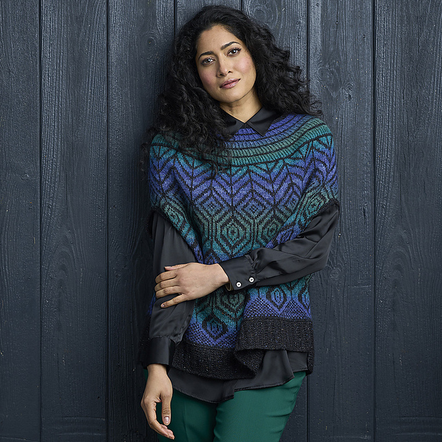 Pavonina Poncho