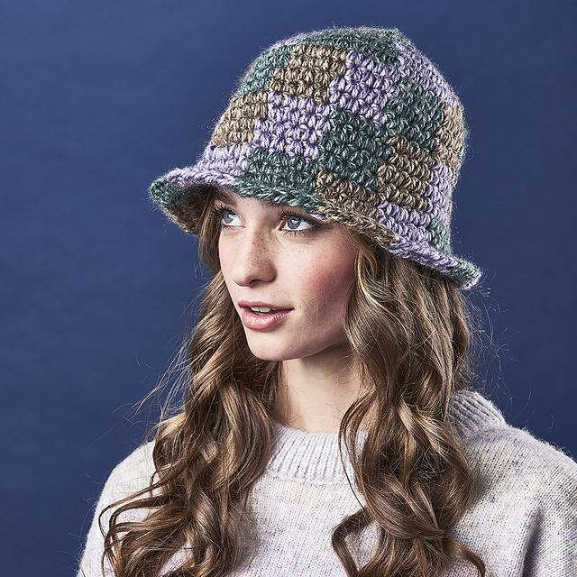 Checked Bucket Hat