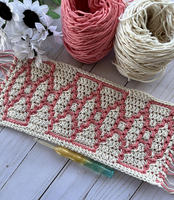 Geometric Mosaic Blanket Strip