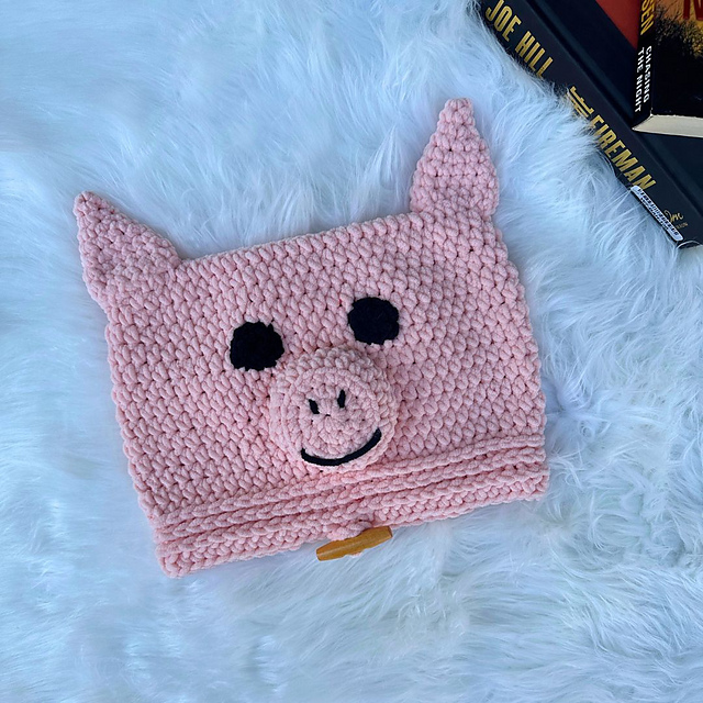 Patty Pig Foot Warmer
