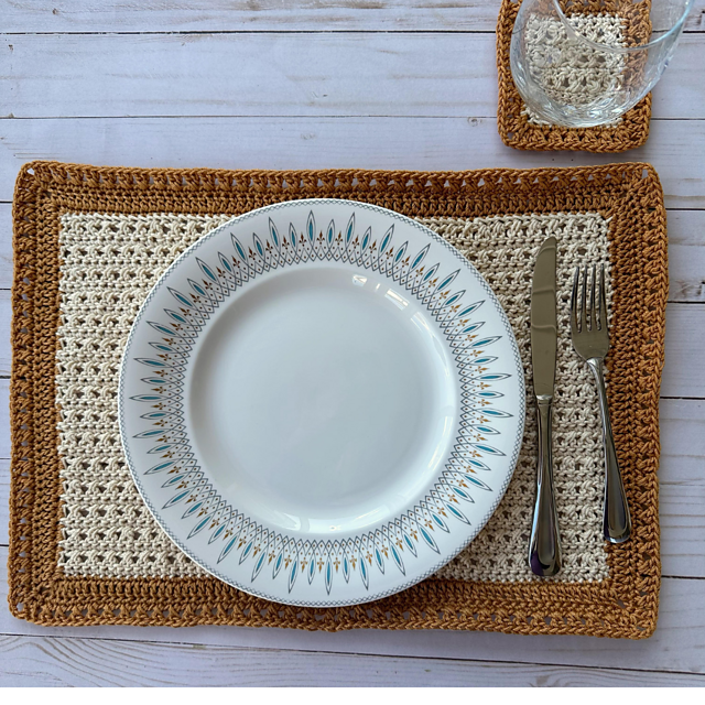 Crossed DC Placemat Set